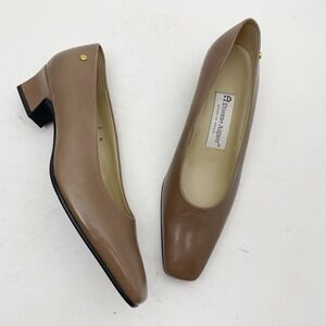 Vintage Etienne Aigner Normandy Taupe Leather Low Heel Pumps Slip On Womens 6M